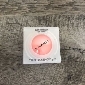 MAC Glow Play Blush